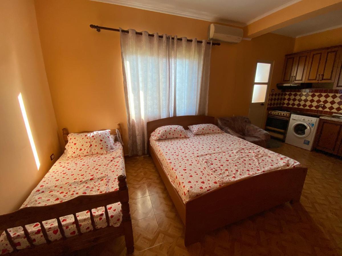 Villa Osmani Durres Bagian luar foto