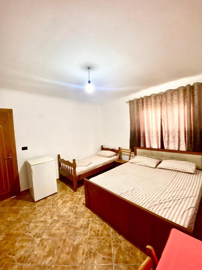 Villa Osmani Durres Bagian luar foto