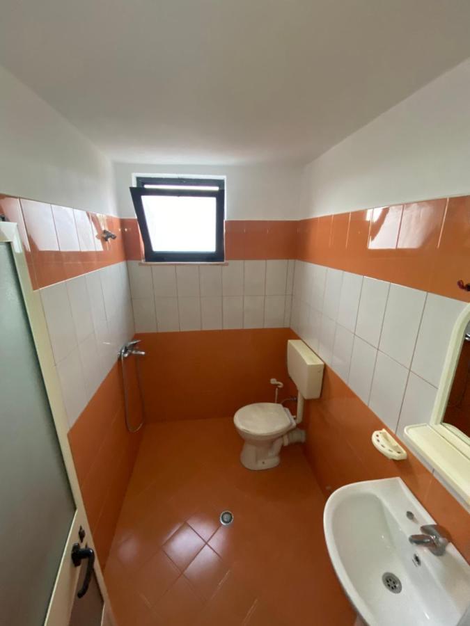 Villa Osmani Durres Bagian luar foto