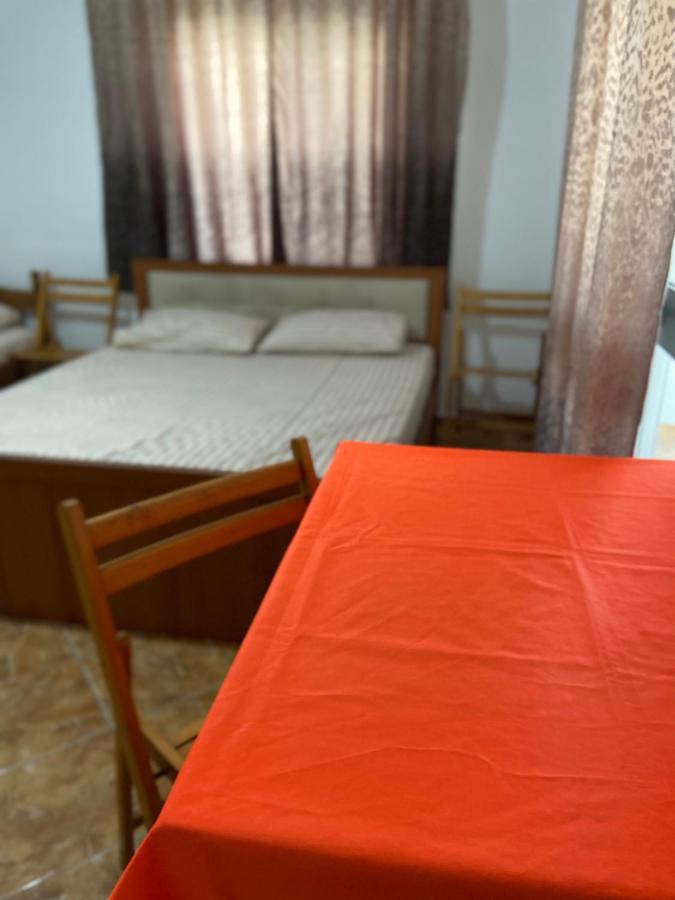 Villa Osmani Durres Bagian luar foto