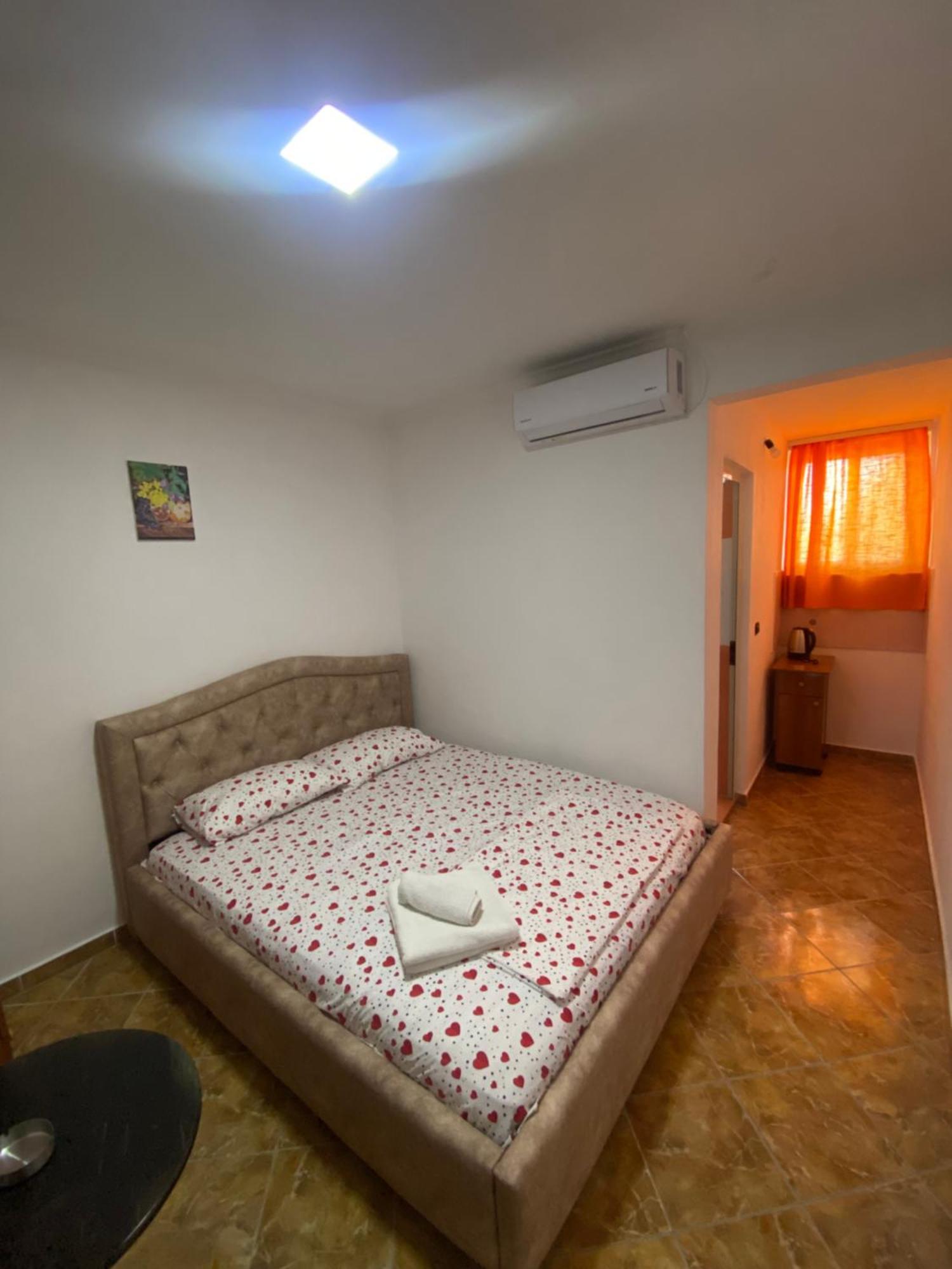 Villa Osmani Durres Bagian luar foto