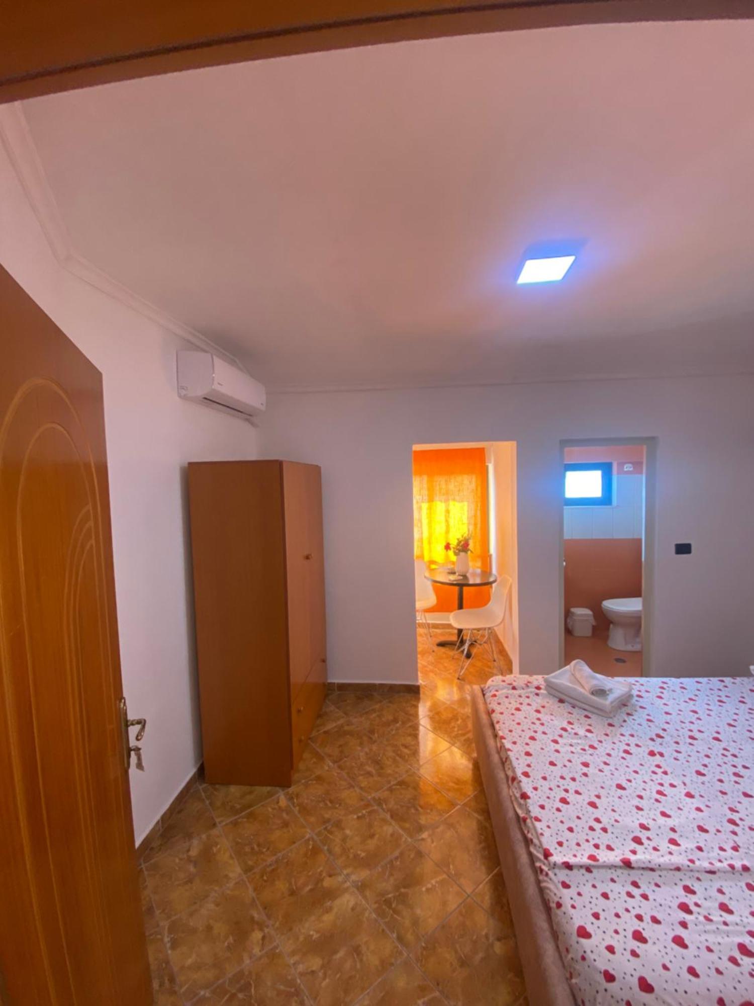 Villa Osmani Durres Bagian luar foto