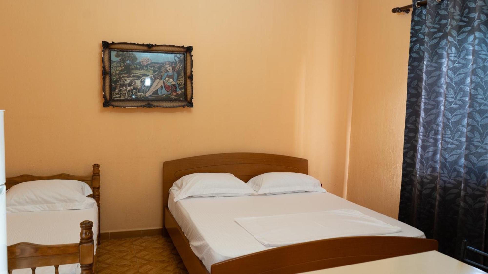 Villa Osmani Durres Bagian luar foto